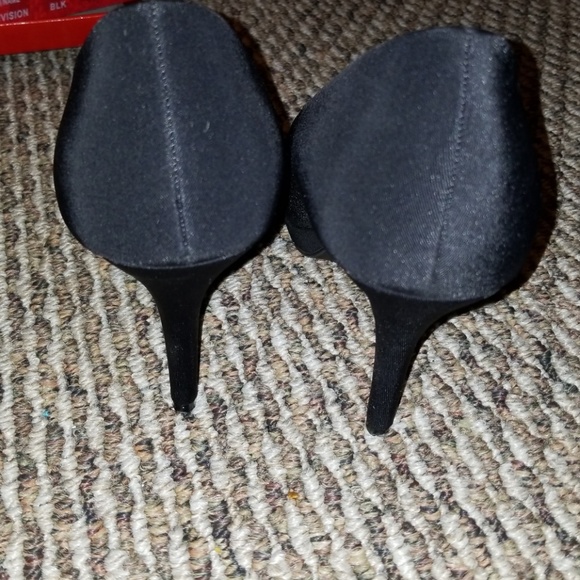 Black Heels - Picture 2 of 2